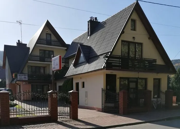 Pokoje Nad Raba